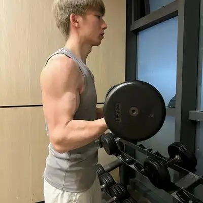 罗梓英